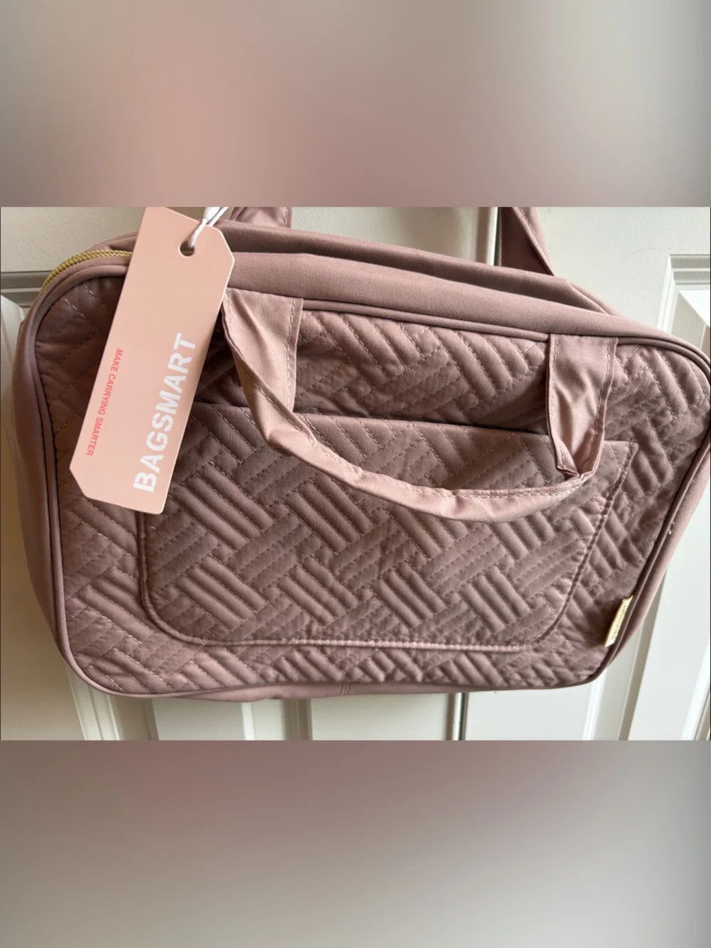 BAGSMART Hanging Travel Toiletry Bag Quilted Mauve Cosmetic Organizer NWT